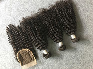 De veilige Peruviaanse Bundels van het het Haar Kroezige Krullende Haar van 8A Maagdelijke met de Kroezige Krullende Sluiting van 4x4